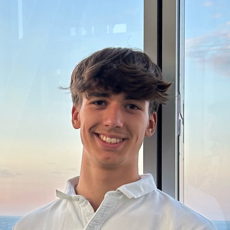 Léo