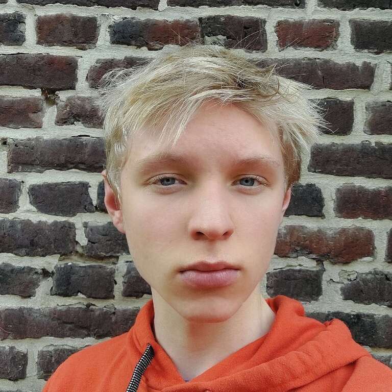 Tuur